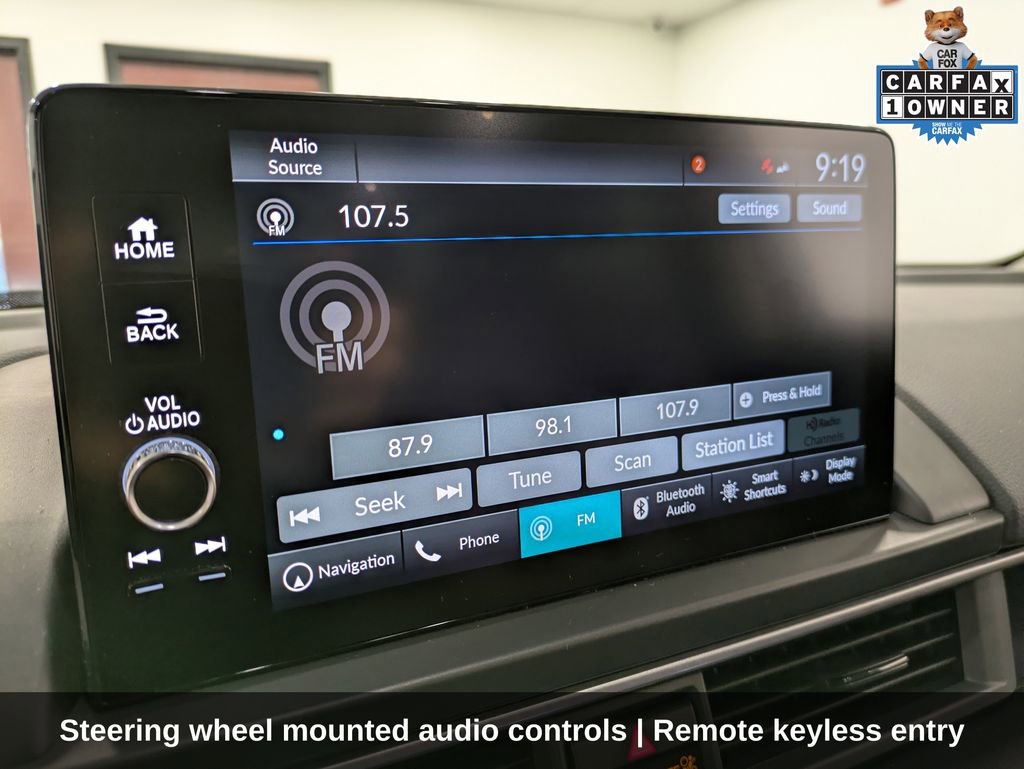 Certified 2025 Honda Pilot Touring image 14