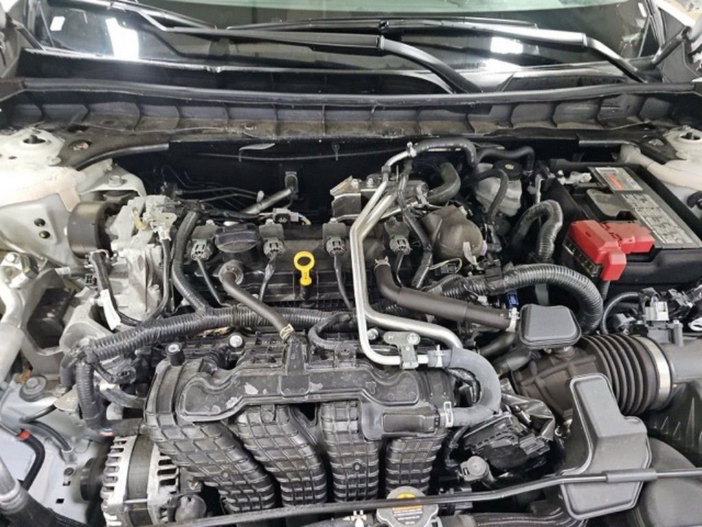 Used 2025 Nissan Altima 2.5 SV image 18