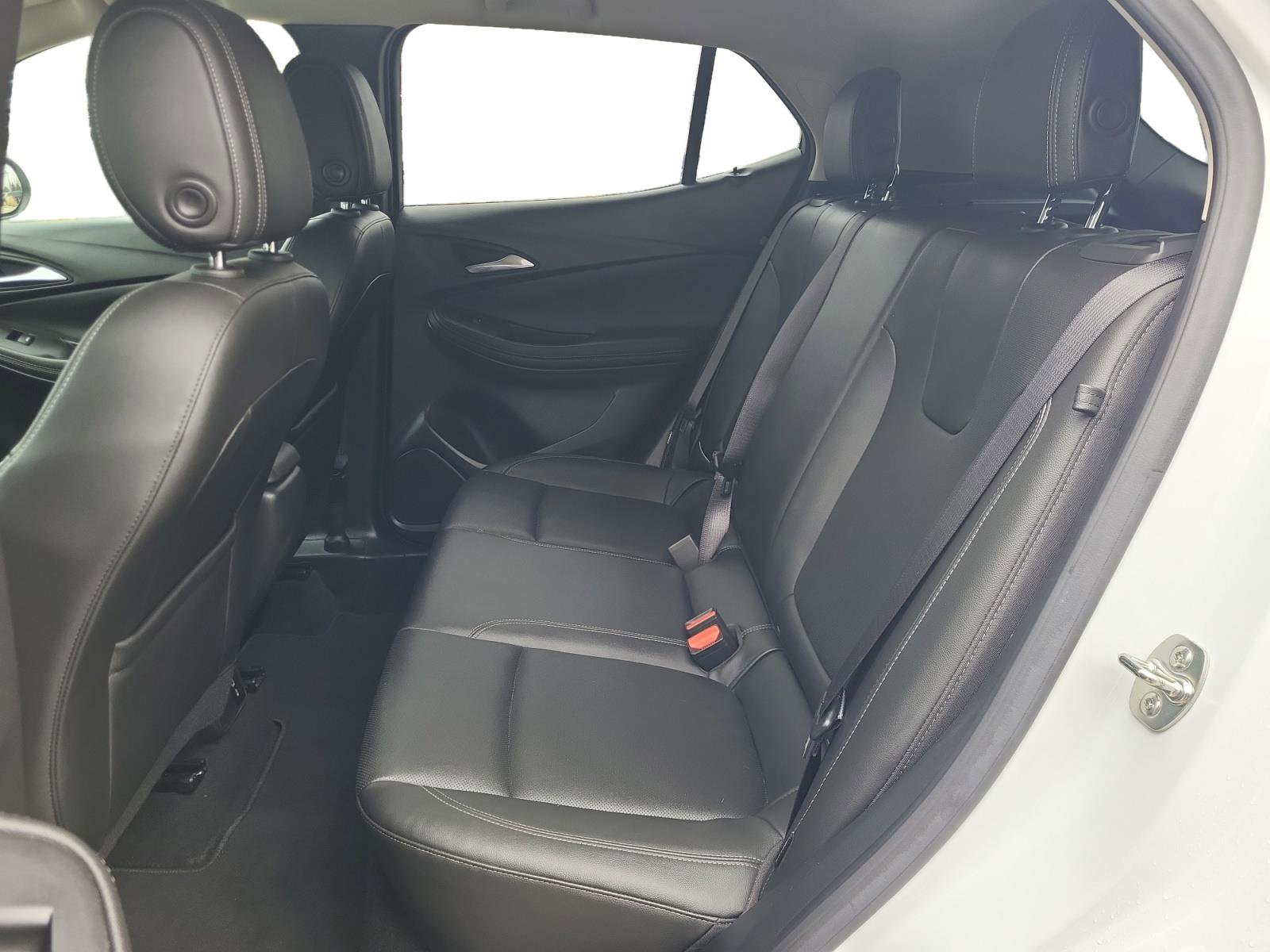 Used 2024 Buick Encore GX Sport Touring image 18