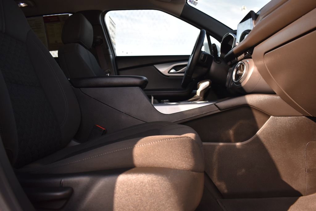 Used 2020 Chevrolet Blazer LT image 11