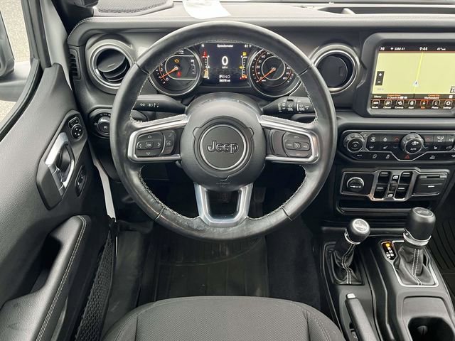 Used 2023 Jeep Wrangler Sahara w/ Cold Weather Group image 17