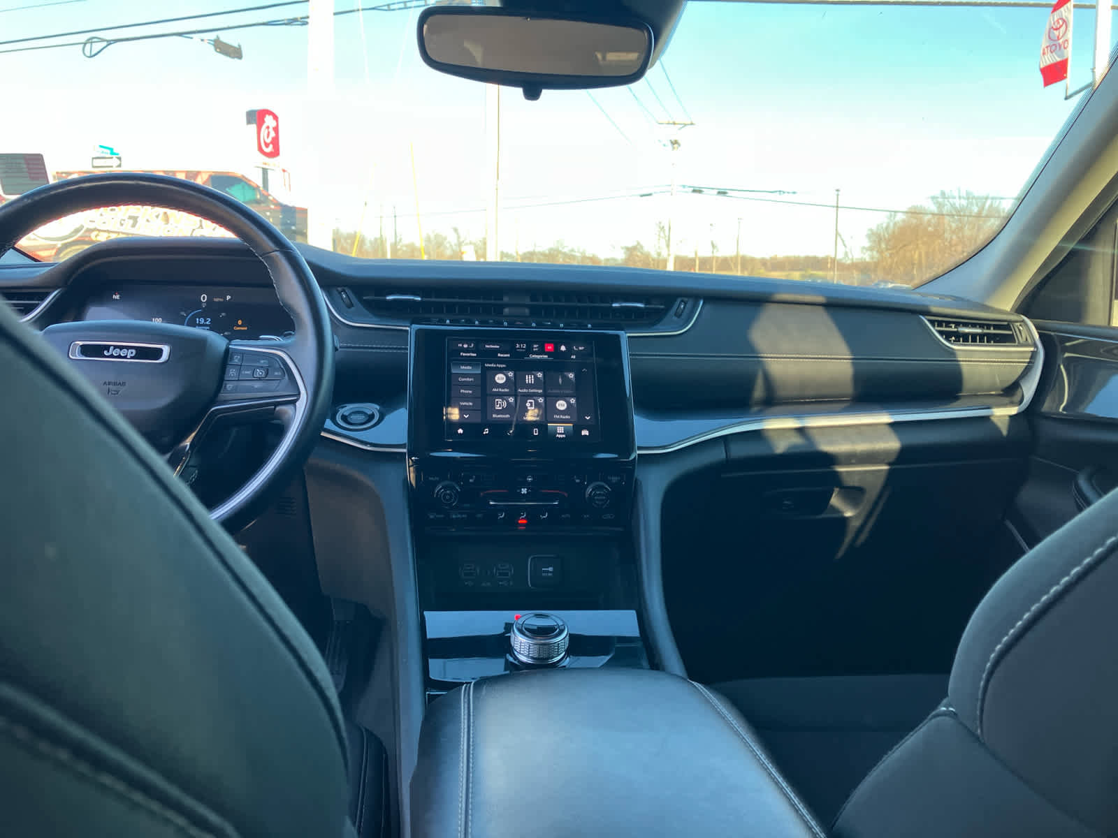 Used 2021 Jeep Grand Cherokee L Laredo w/ Luxury Tech Group I image 33