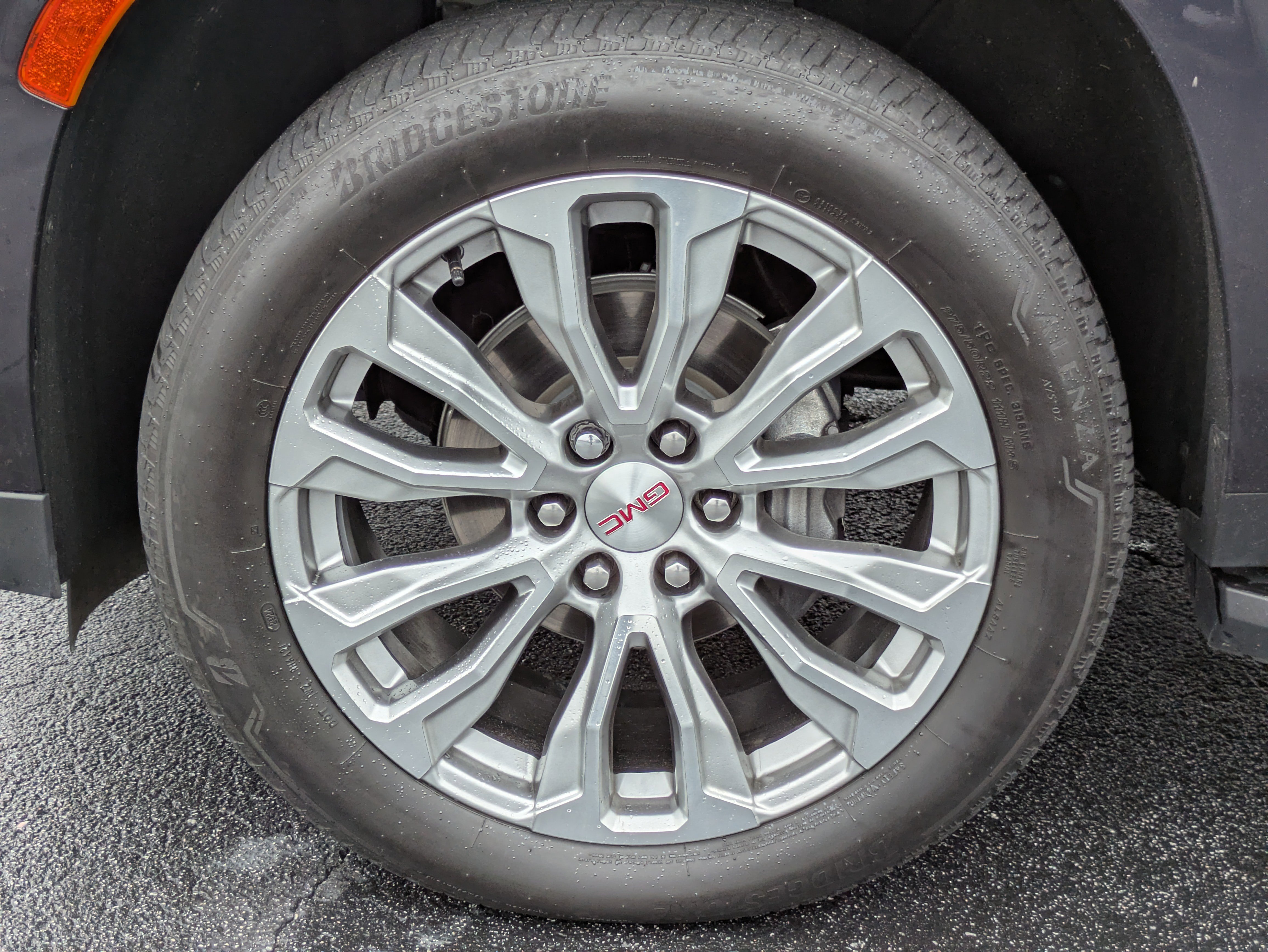 Used 2024 GMC Yukon Denali w/ LPO, Floor Liner Package image 33