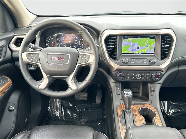 Used 2017 GMC Acadia Denali w/ Technology Package image 2