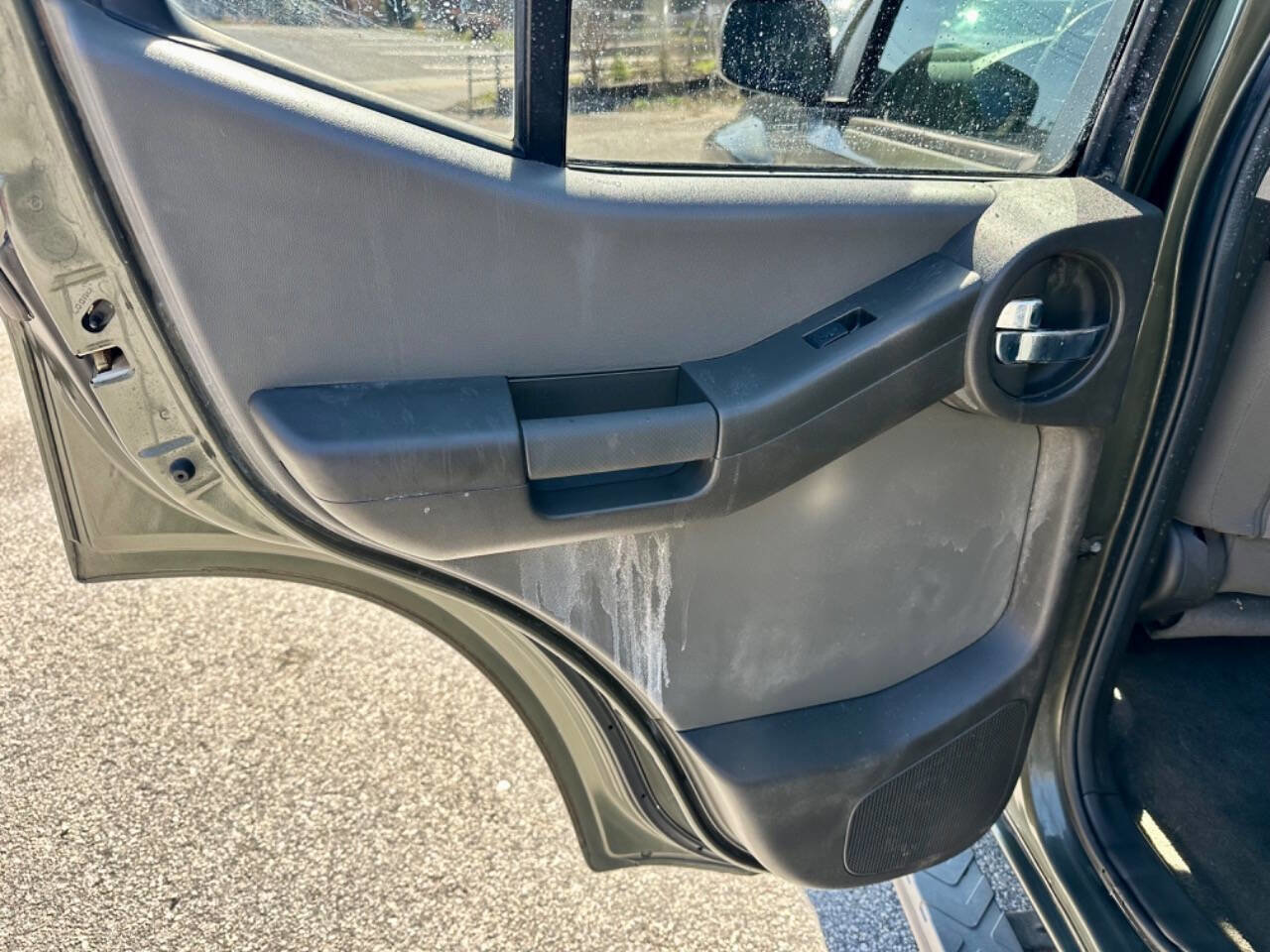 Used 2005 Nissan Xterra S w/ (P01) Power Pkg image 13