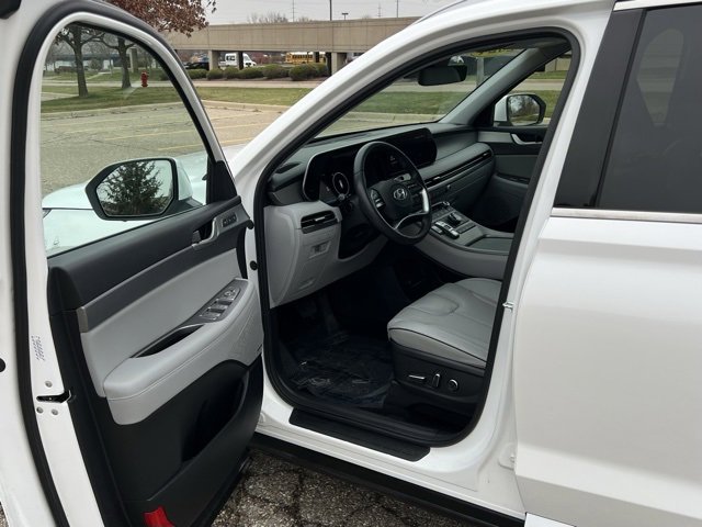 Used 2024 Hyundai Palisade SEL image 17