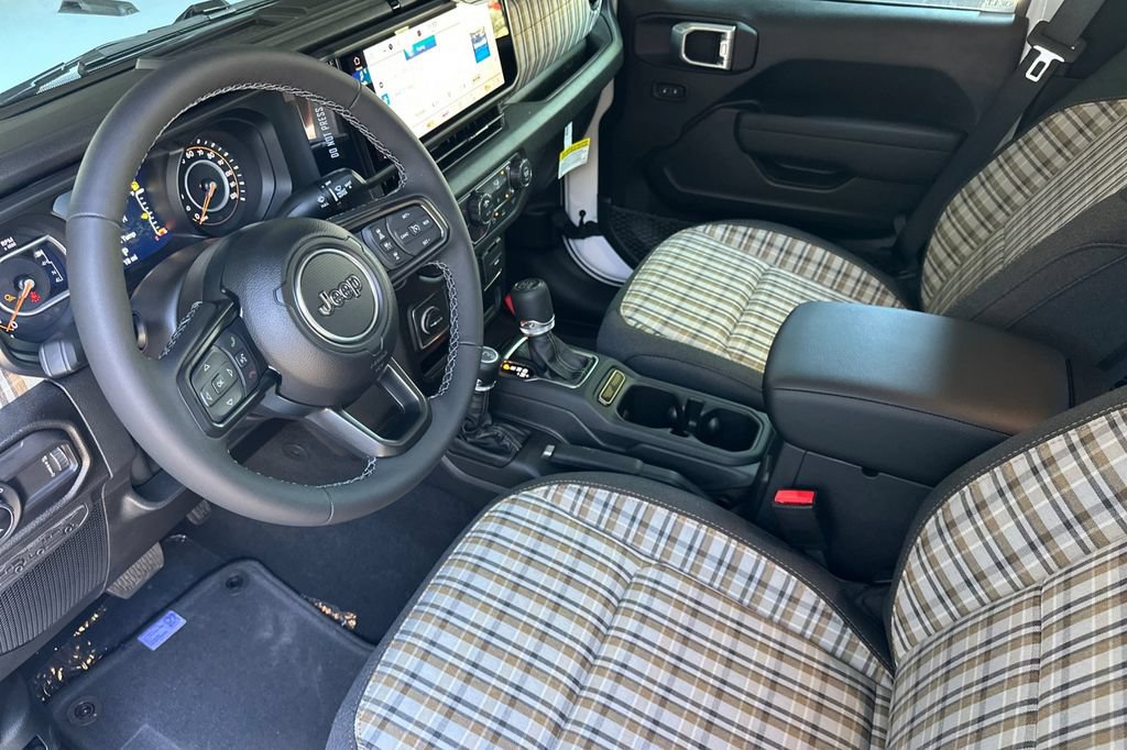 New 2026 Jeep Gladiator Sport AWD/4WD image 10