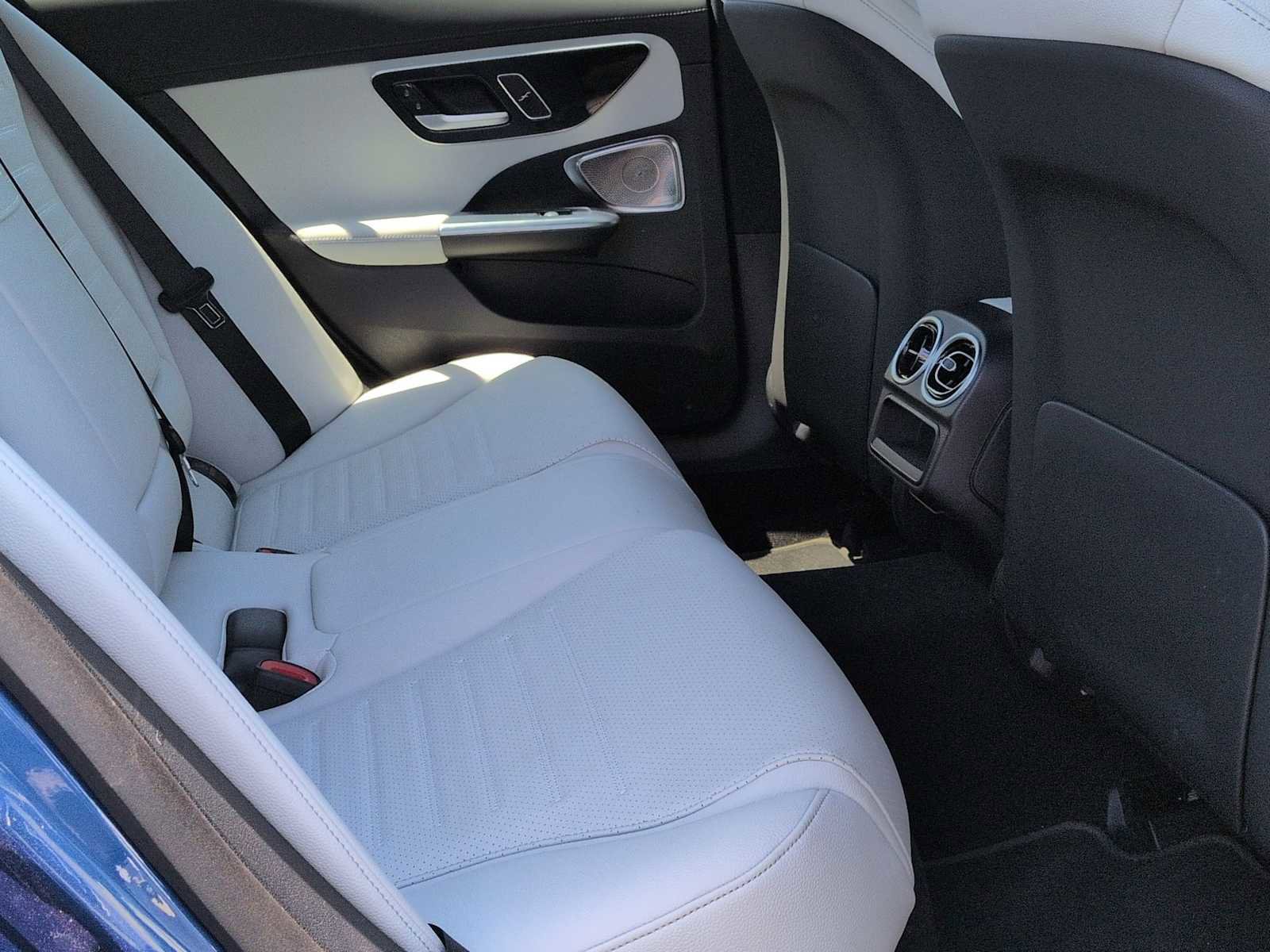 Used 2022 Mercedes-Benz C 300 4MATIC Sedan image 22