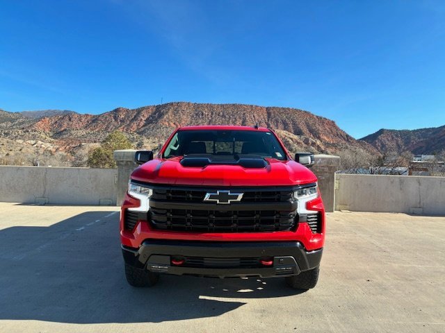 Used 2024 Chevrolet Silverado 1500 LT Trail Boss w/ LT Trail Boss Premium Package image 5
