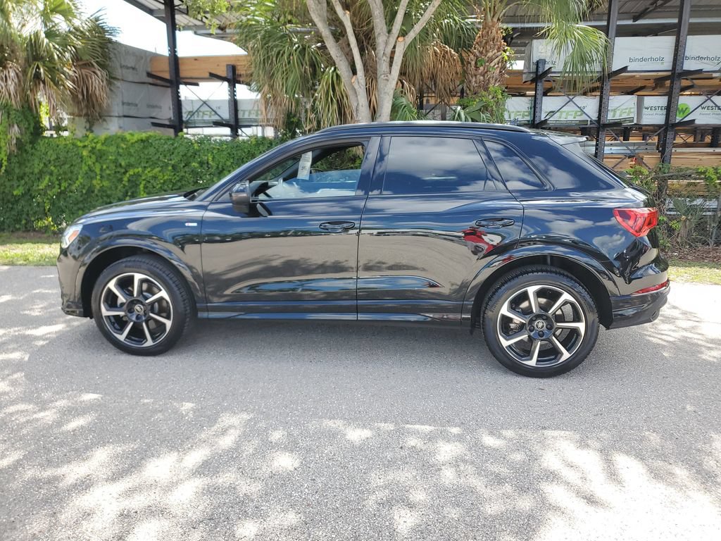 Certified 2025 Audi Q3 2.0T Premium Plus w/ Premium Plus Package AWD/4WD image 8