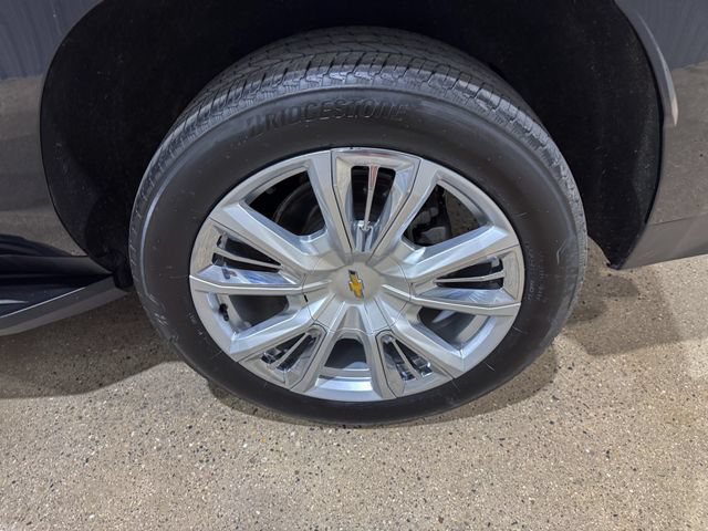Used 2023 Chevrolet Suburban High Country AWD/4WD image 36