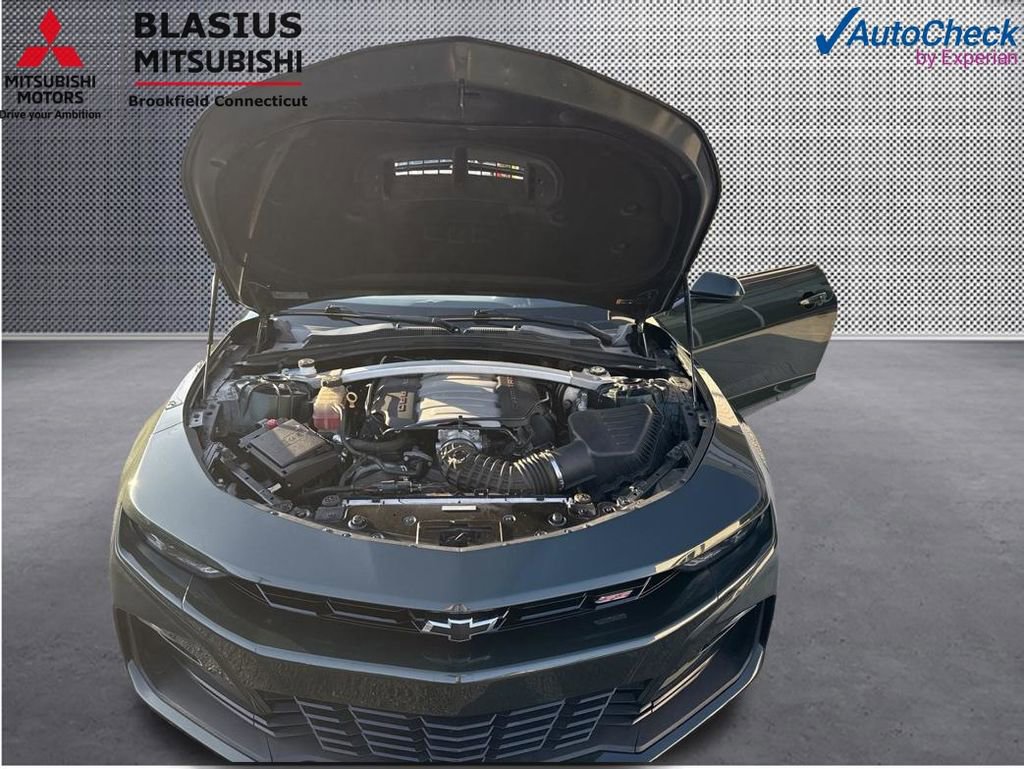Used 2020 Chevrolet Camaro SS RWD image 38