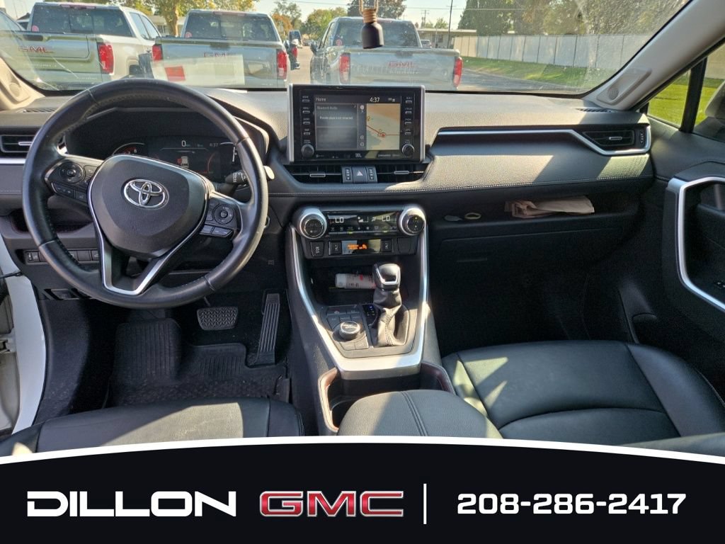 Used 2020 Toyota RAV4 Limited AWD/4WD image 23