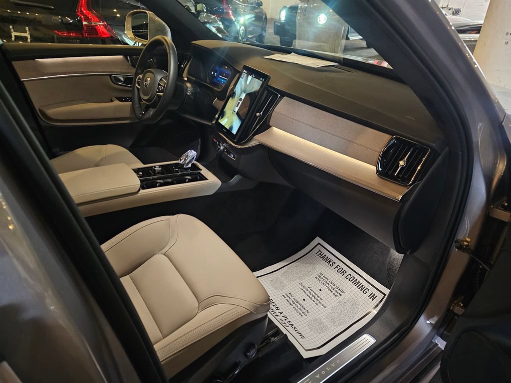 Certified 2026 Volvo XC90 B6 Plus w/ Protection Package Premier AWD/4WD image 10