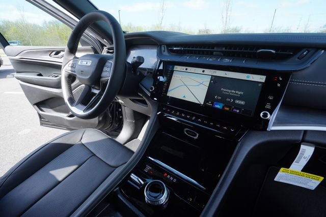 New 2026 Jeep Grand Cherokee Limited image 32