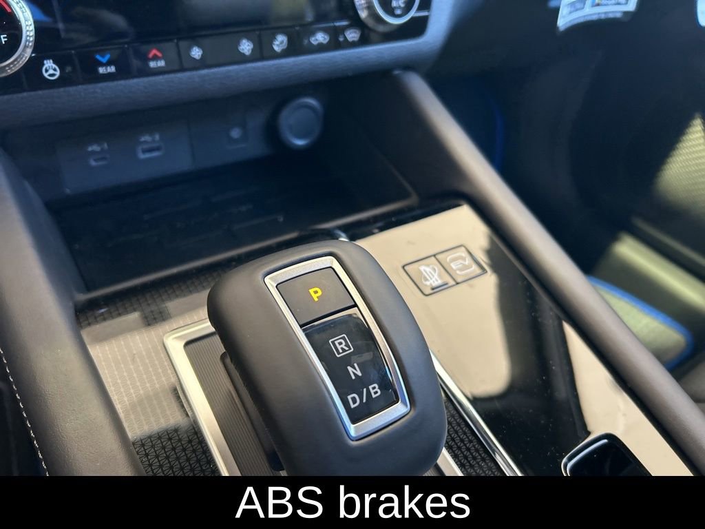 New 2025 Mitsubishi Outlander SEL Black Edition image 8