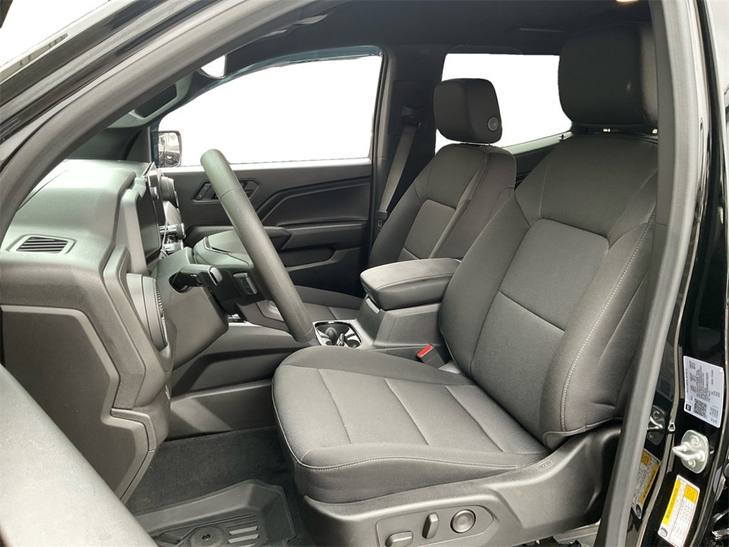 Used 2024 Chevrolet Colorado Trail Boss w/ LPO, Dark Essentials Package image 26