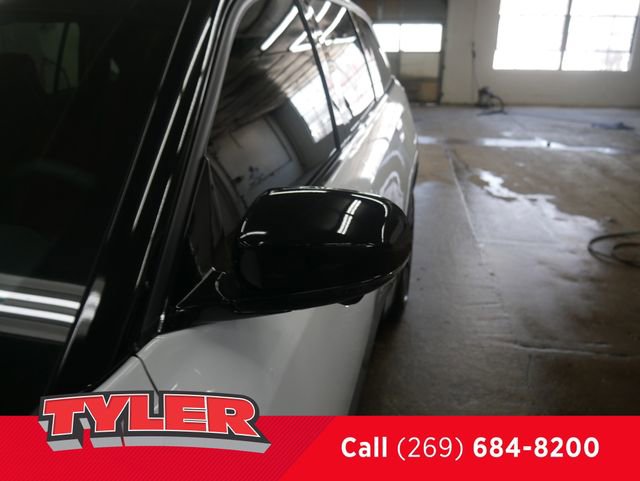 Used 2025 Jeep Wagoneer S Launch Edition image 10