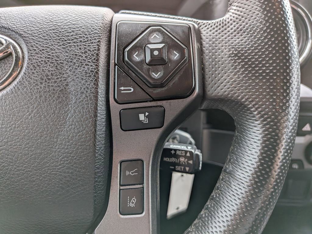 Used 2021 Toyota Tacoma TRD Off-Road image 16