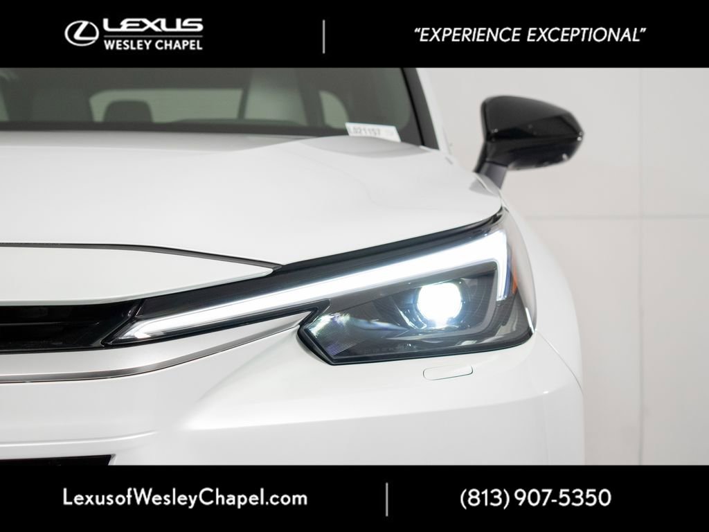 Used 2026 Lexus TX 500h AWD w/ Technology Package image 6
