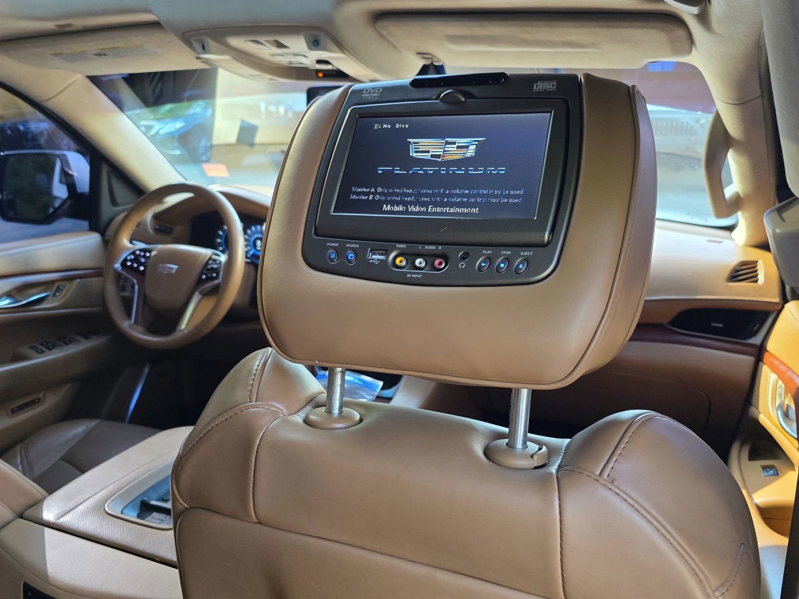 Used 2016 Cadillac Escalade ESV Platinum RWD image 33