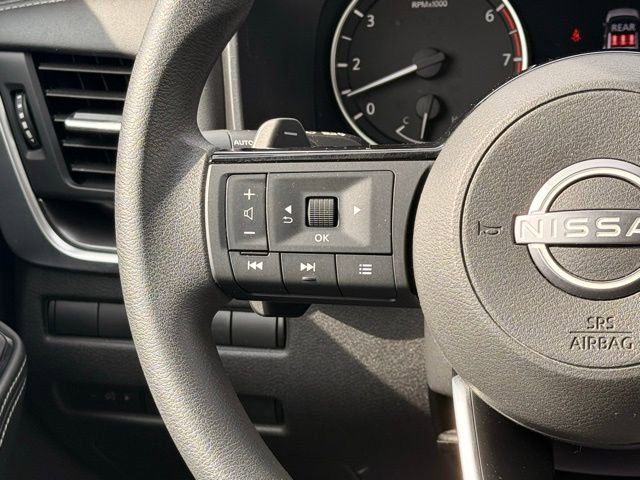 Certified 2023 Nissan Rogue SV image 24