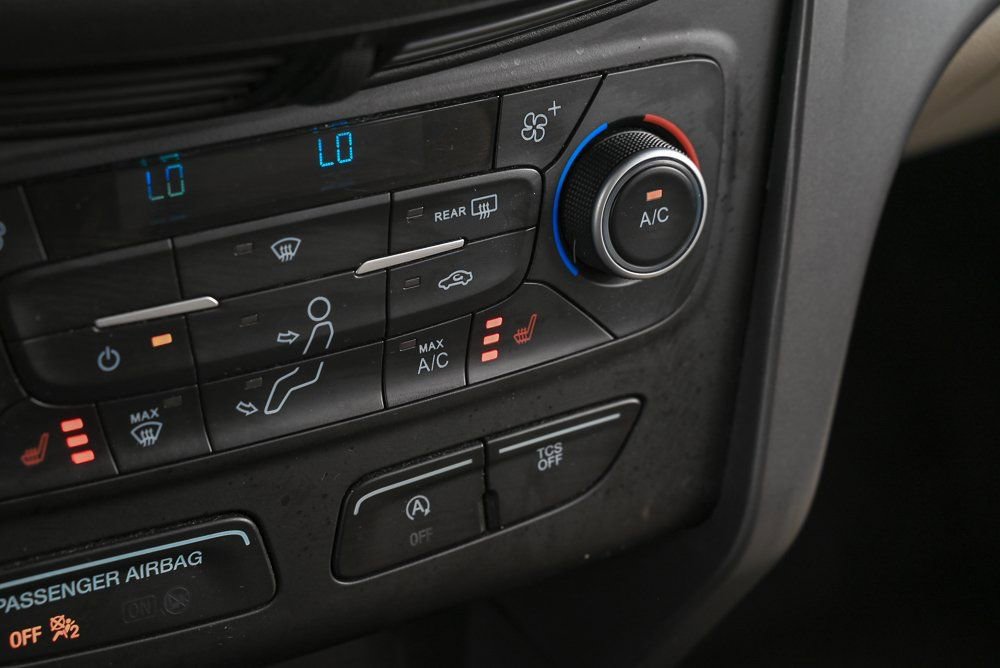 Used 2018 Ford Escape SE image 30