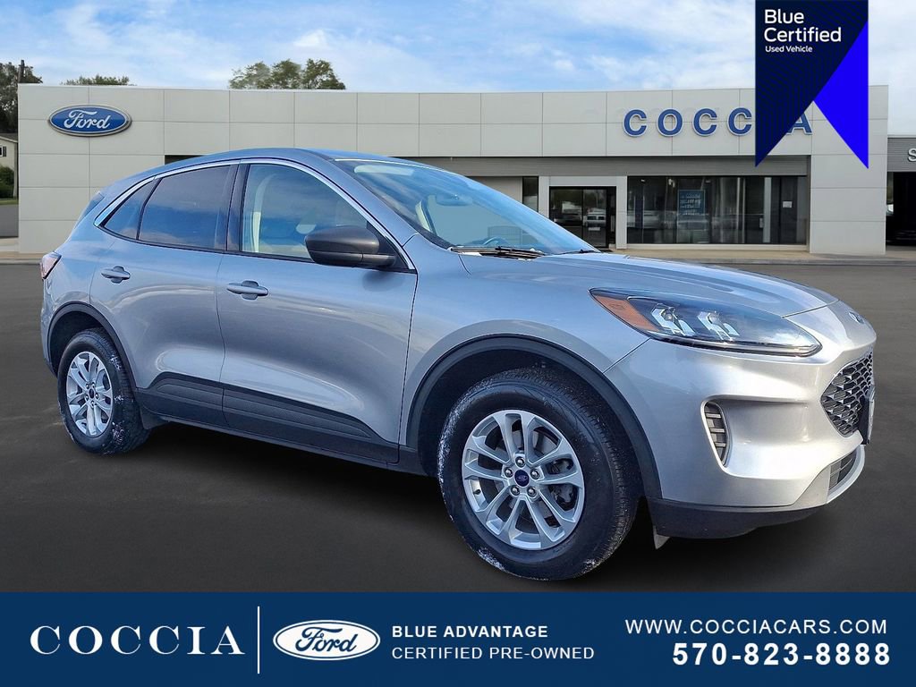 Certified 2022 Ford Escape SE w/ Cold Weather Package image 3