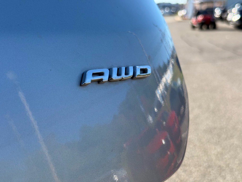 Used 2024 Ford Edge SEL image 5