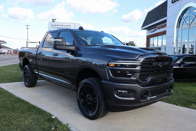 Used 2025 RAM 2500 Laramie image 4