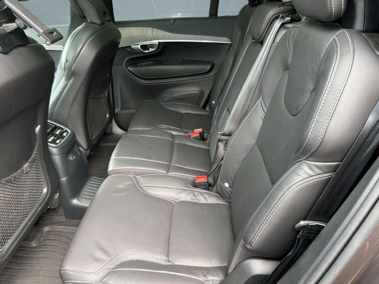 Certified 2023 Volvo XC90 T8 Ultimate AWD/4WD image 15