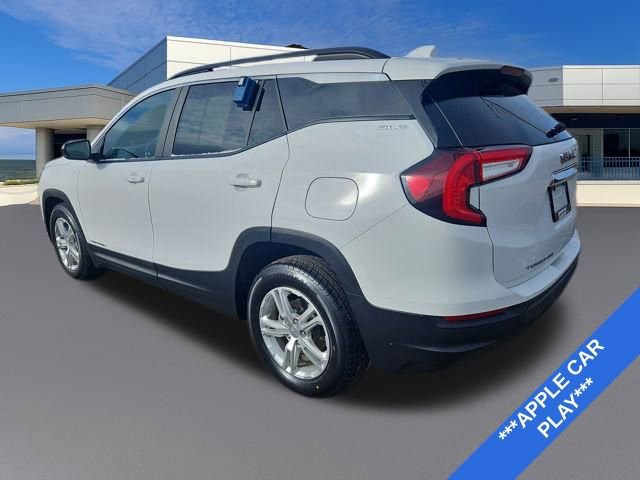 Used 2023 GMC Terrain SLE w/ Driver Convenience Package image 3