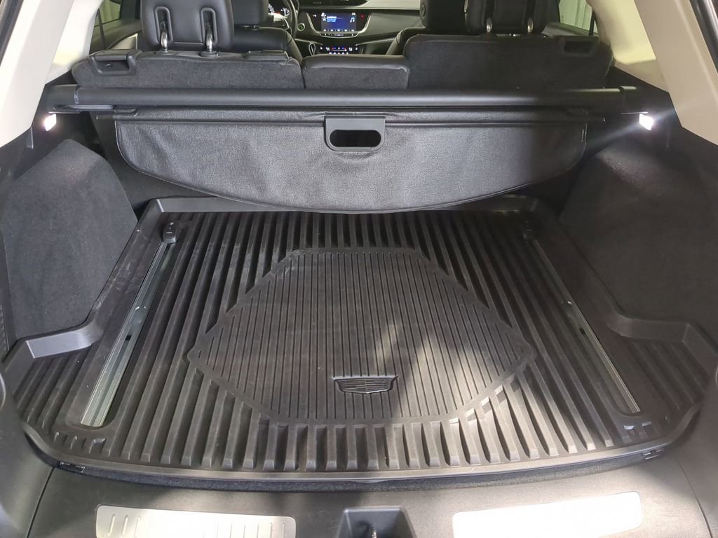 Used 2018 Cadillac XT5 Luxury w/ Driver Awareness Package image 39