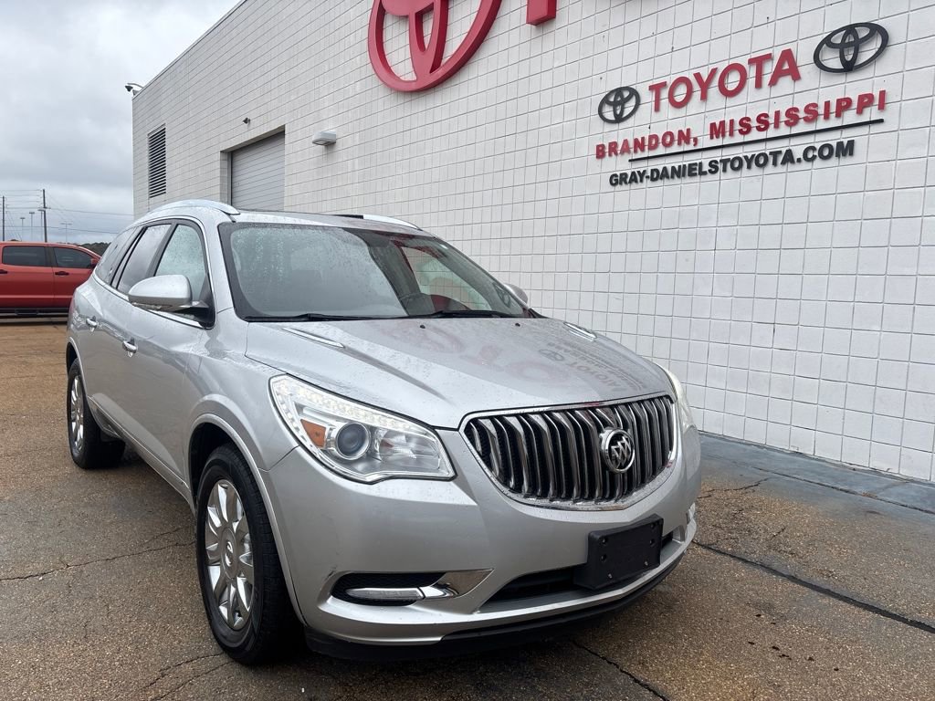 Used 2017 Buick Enclave Leather image 3