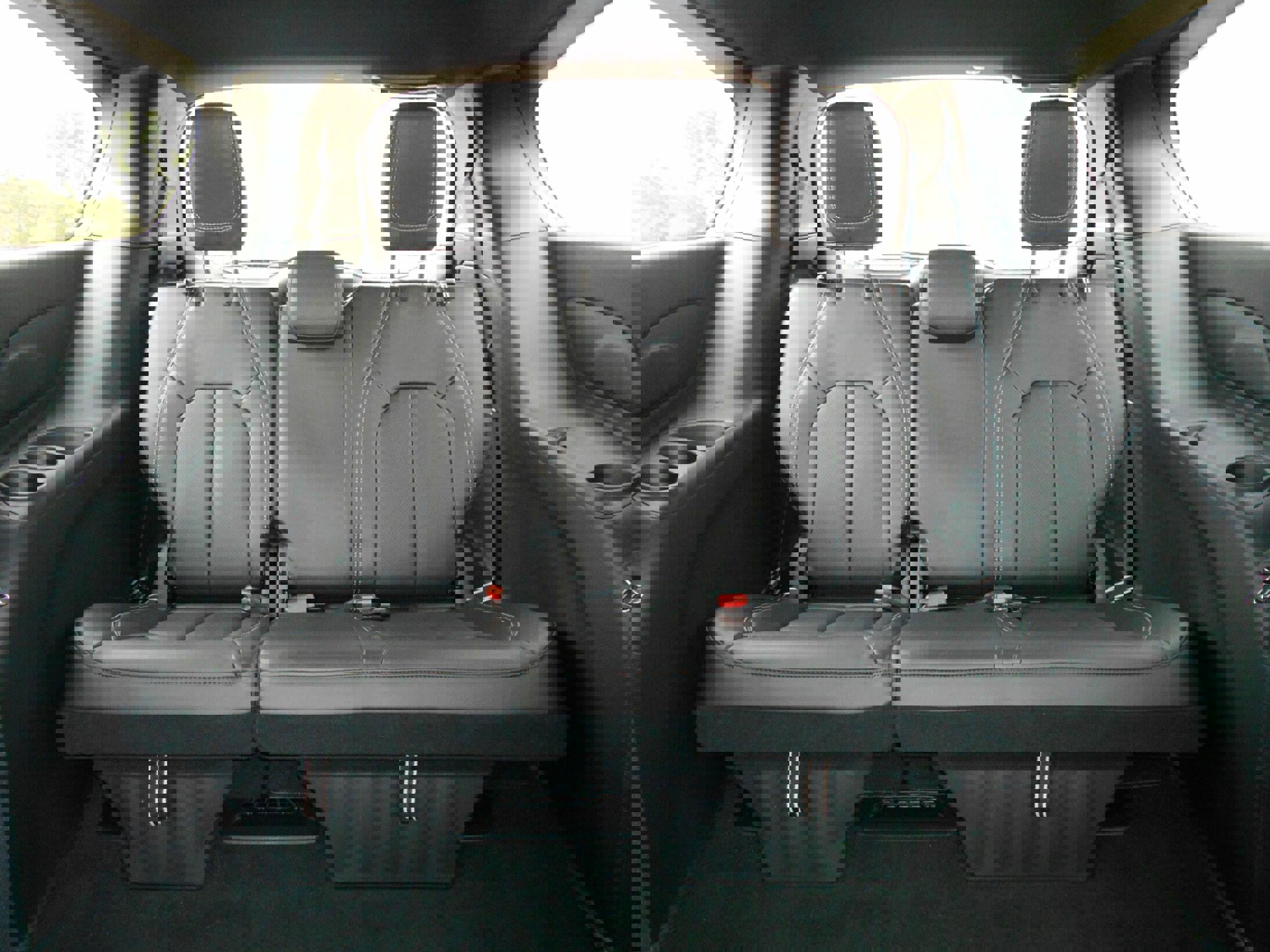 New 2026 Chrysler Pacifica Select image 8