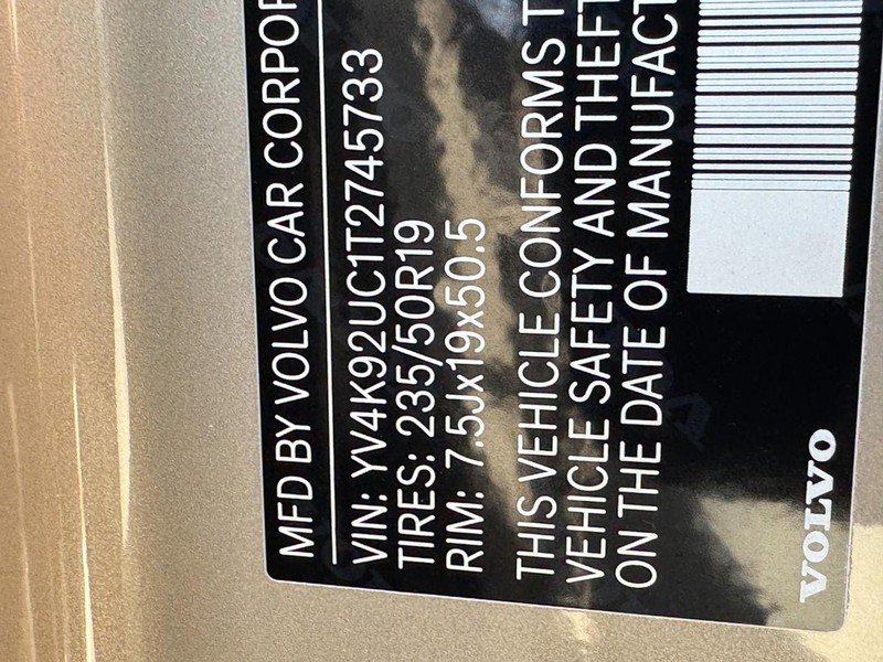 New 2026 Volvo XC40 B4 Plus w/ Climate Package image 17