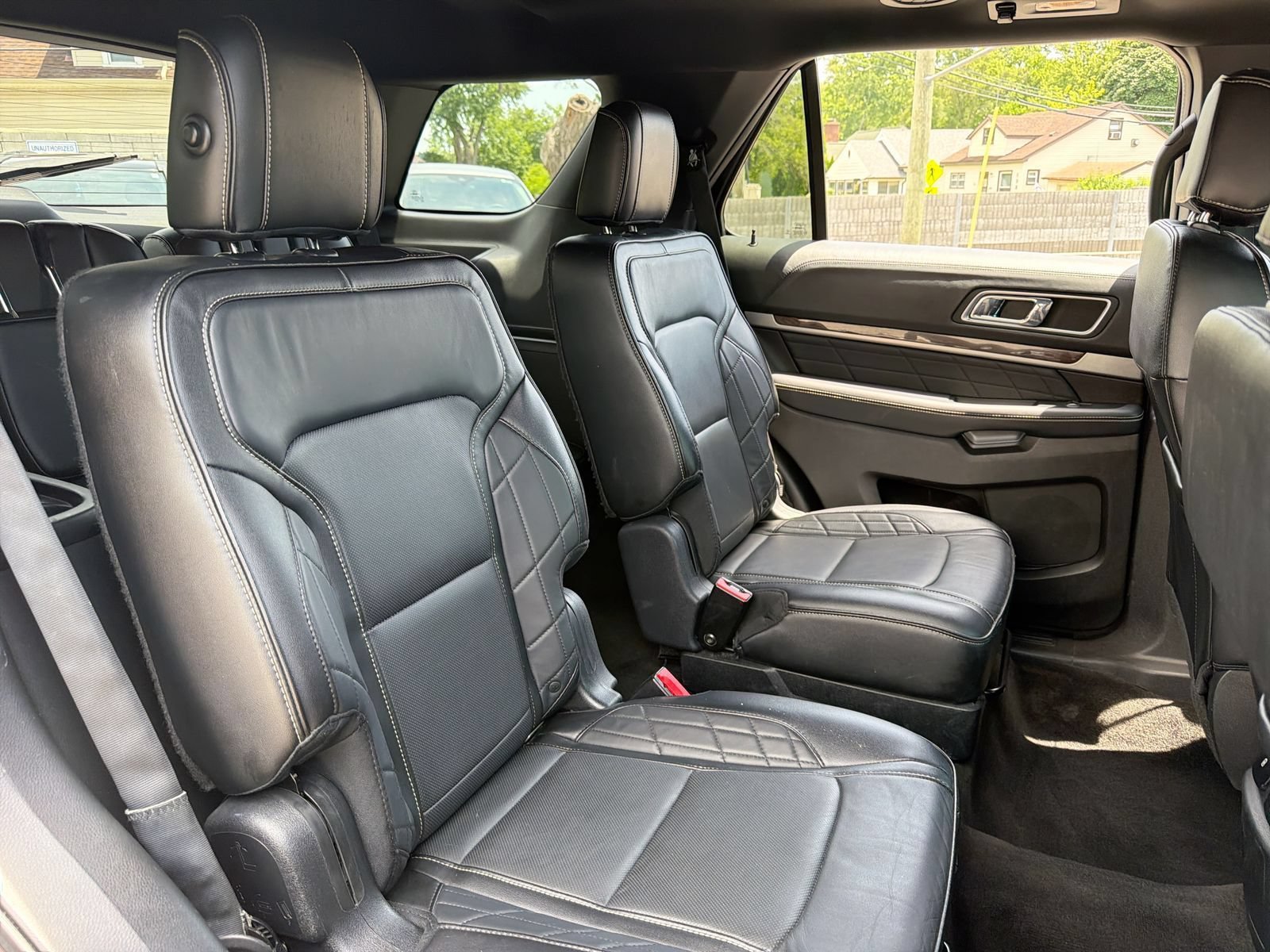 Used 2016 Ford Explorer Platinum AWD/4WD image 25