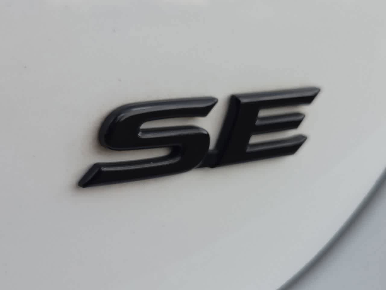 Certified 2022 Toyota Camry SE FWD image 11