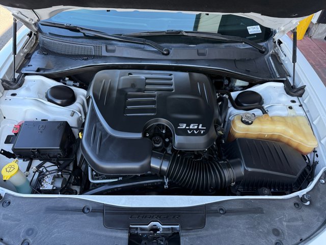 Used 2020 Dodge Charger SXT w/ Plus Group image 19