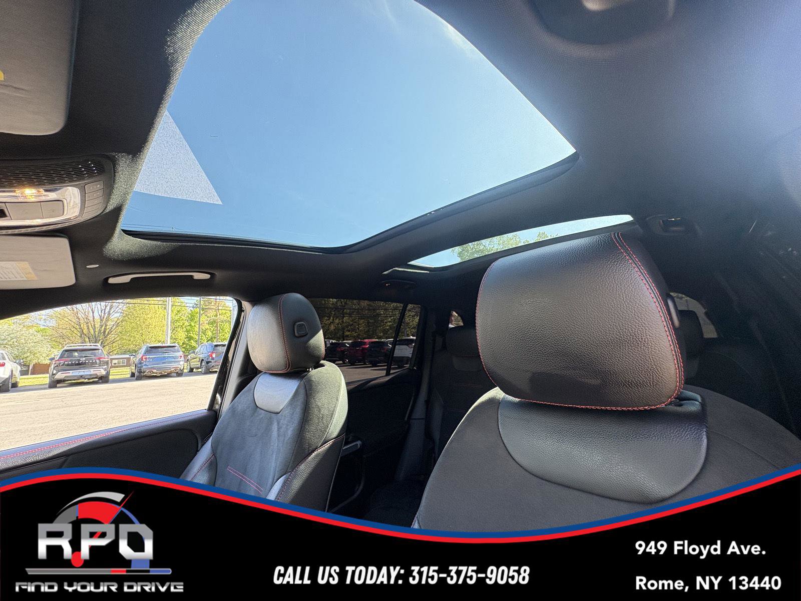 Used 2020 Mercedes-Benz GLB 250 4MATIC w/ AMG Line image 17