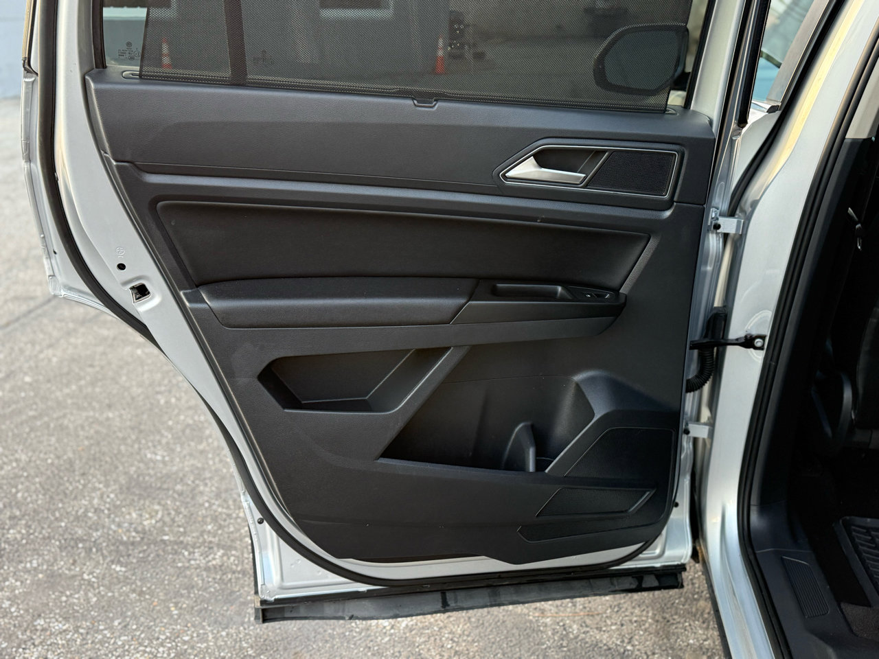 Used 2018 Volkswagen Atlas SE image 36