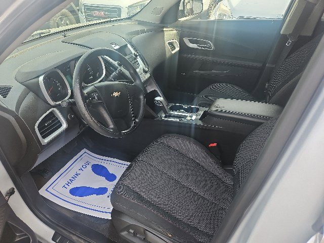 Used 2010 Chevrolet Equinox LT image 8