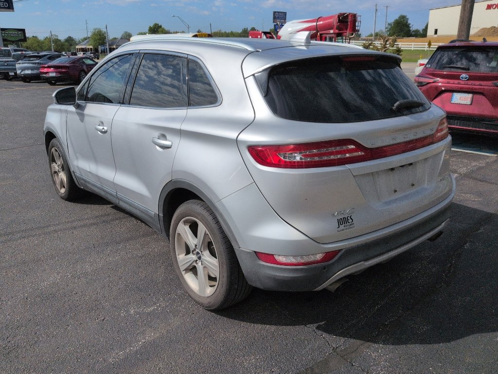 Used 2017 Lincoln MKC Select w/ Select Plus Package AWD/4WD image 4