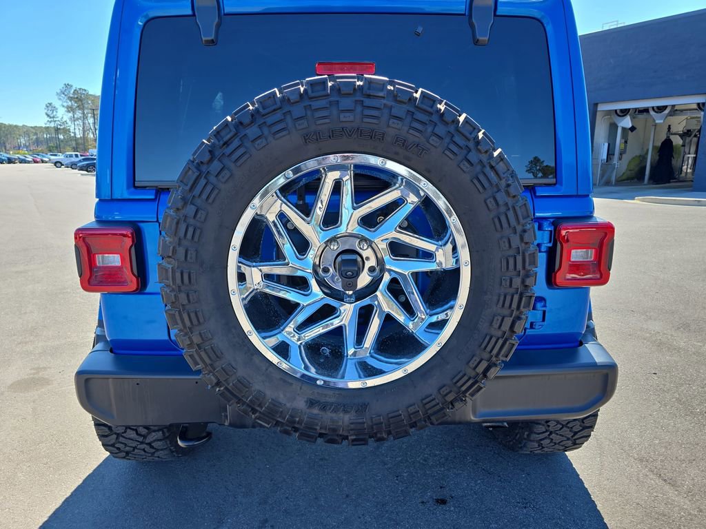 Used 2024 Jeep Wrangler Sahara image 15