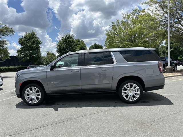 Used 2021 Chevrolet Suburban High Country w/ Premium Package image 2