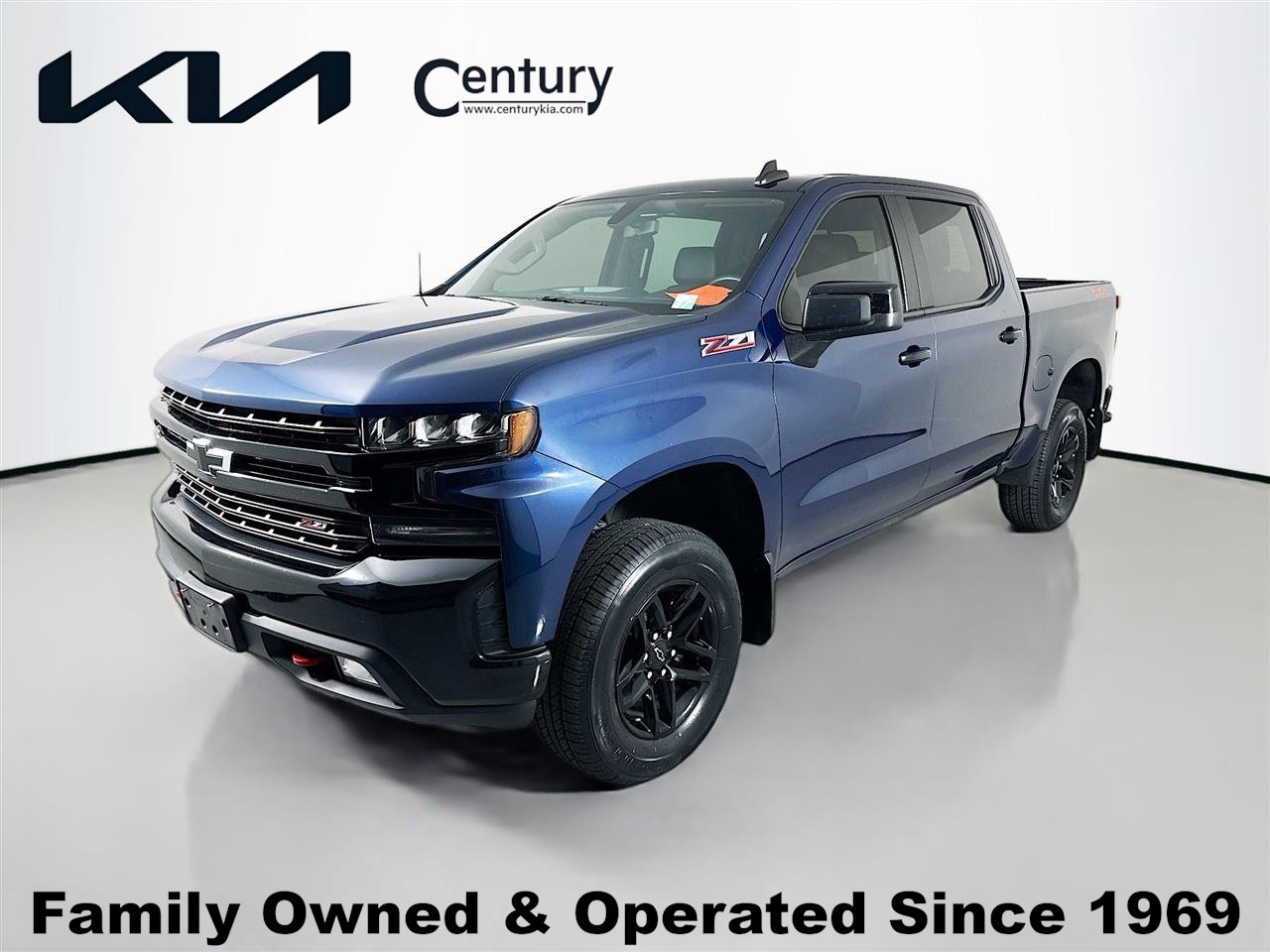 Used 2021 Chevrolet Silverado 1500 LT Trail Boss w/ Convenience Package II AWD/4WD image 1