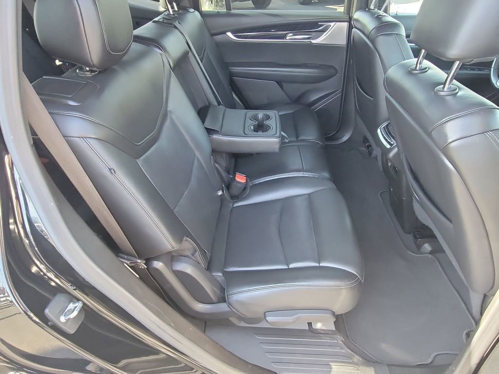 Certified 2023 Cadillac XT6 Premium Luxury image 28
