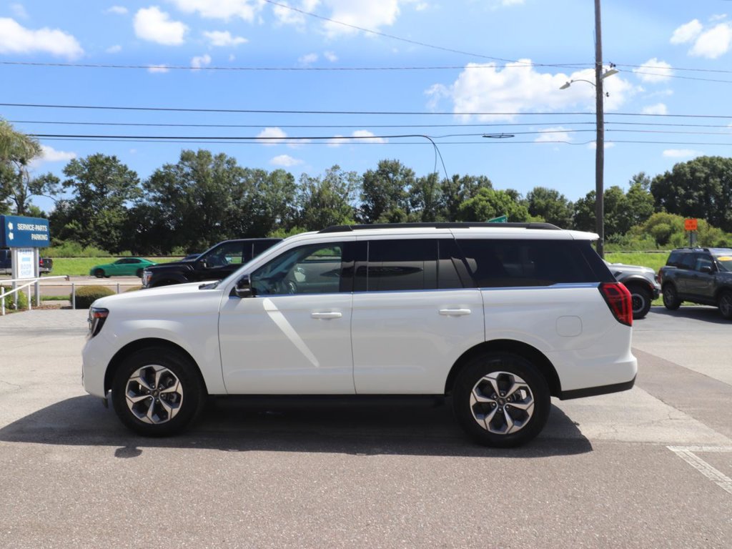 New 2027 Ford Expedition Active RWD image 9