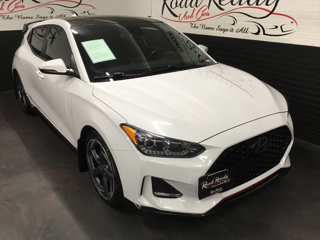 Used 2021 Hyundai Veloster Turbo FWD image 2
