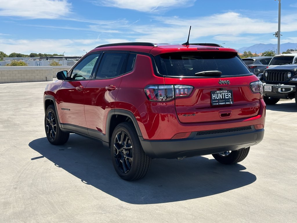 New 2026 Jeep Compass Latitude AWD/4WD image 4